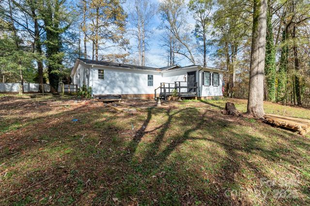 4642 Mcclure Road, Charlotte, NC 28216