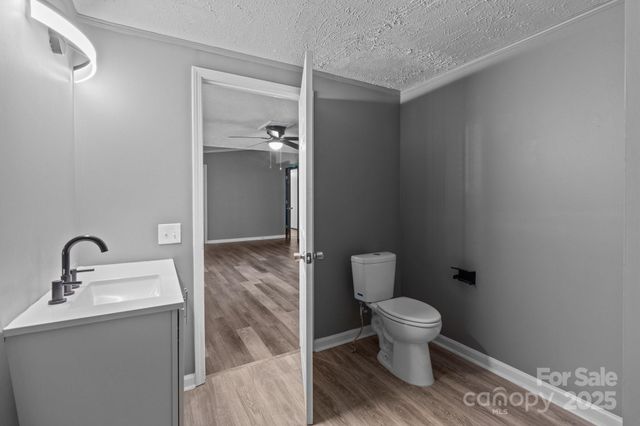 4642 Mcclure Road, Charlotte, NC 28216