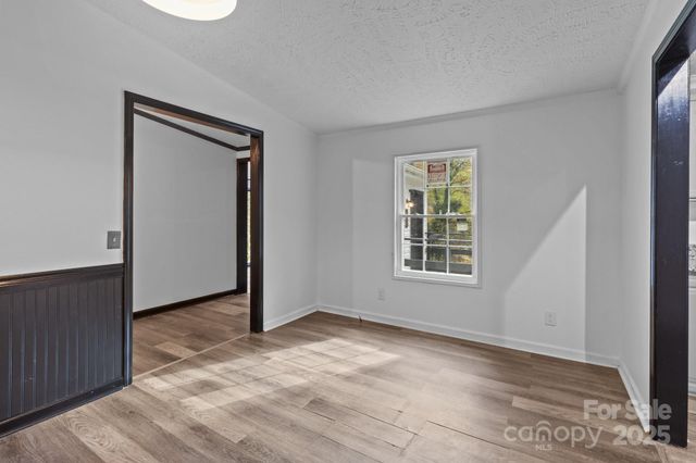 4642 Mcclure Road, Charlotte, NC 28216