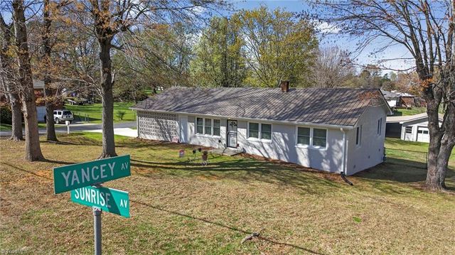 203 Sunrise Avenue, Asheboro, NC 27203