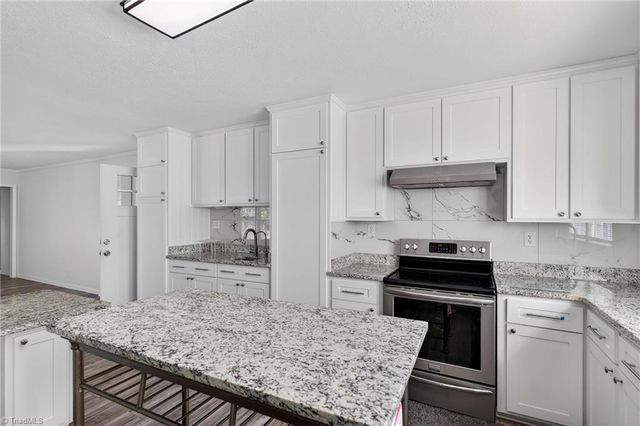 203 Sunrise Avenue, Asheboro, NC 27203