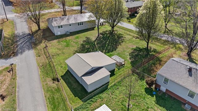 203 Sunrise Avenue, Asheboro, NC 27203