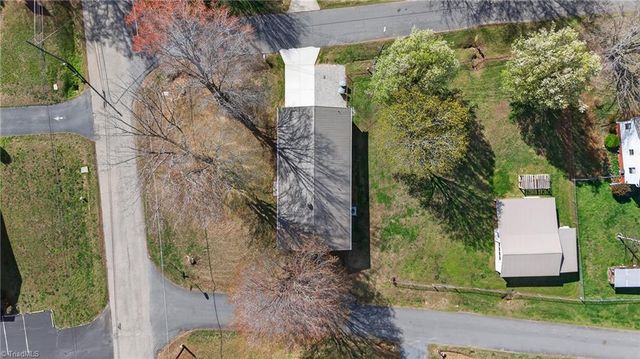 203 Sunrise Avenue, Asheboro, NC 27203