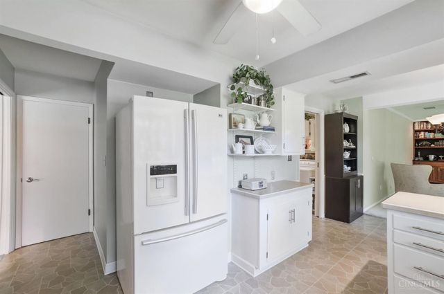 410 Compton Road, Wyoming, OH 45215