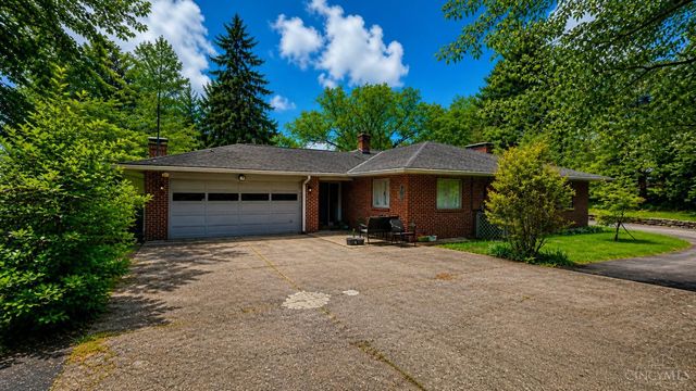 410 Compton Road, Wyoming, OH 45215