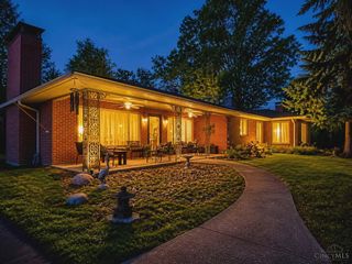 410 Compton Road, Wyoming, OH 45215