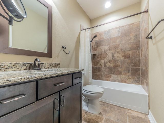 826 San Remo BLVD, Lakeway, TX 78734