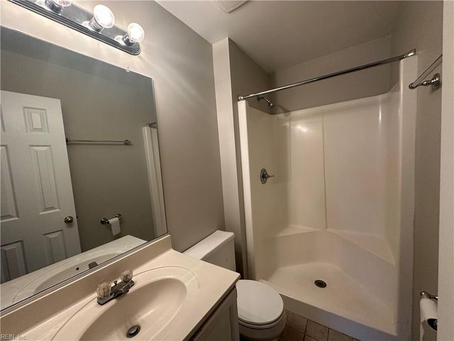 1721 Rock Bridge Mews Apt B, Chesapeake, VA 23320