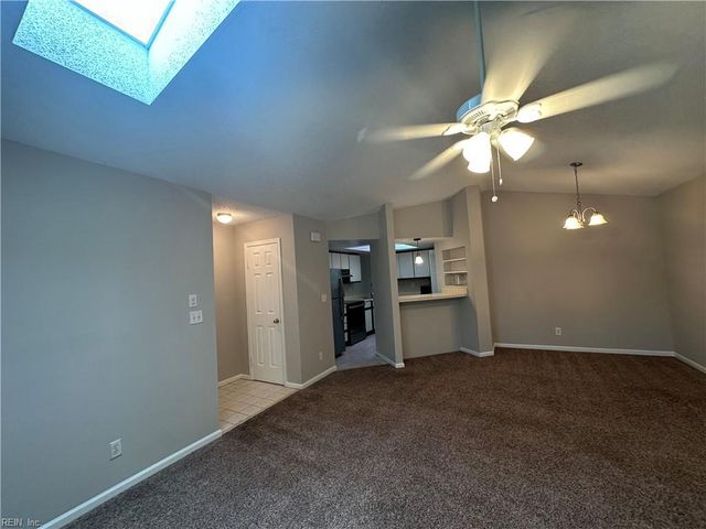 1721 Rock Bridge Mews Apt B, Chesapeake, VA 23320