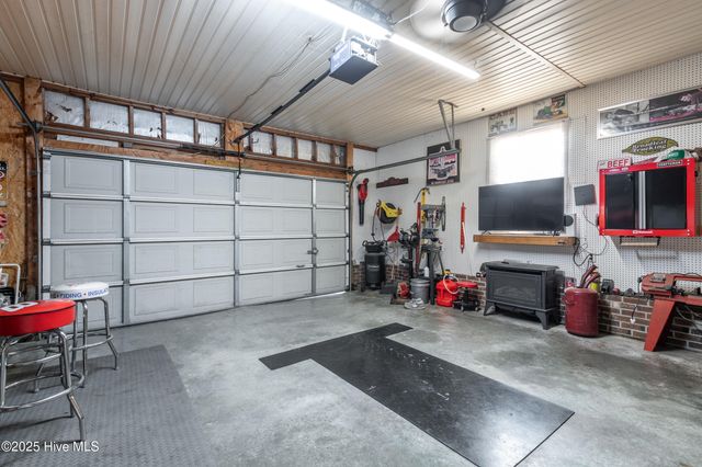 1851 Blackjack Simpson Road, Greenville, NC 27858