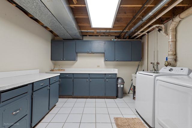 5319 Martha Lane, Oak Forest, IL 60452