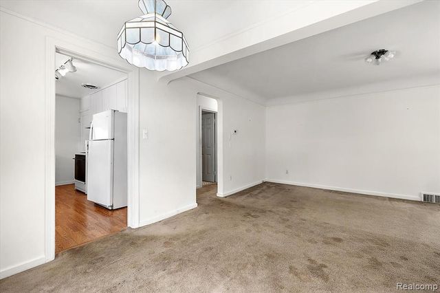 14001 Balfour Street, Oak Park, MI 48237