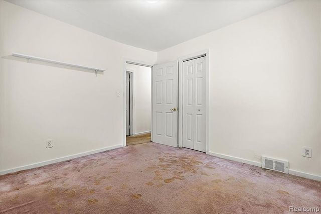 14001 Balfour Street, Oak Park, MI 48237