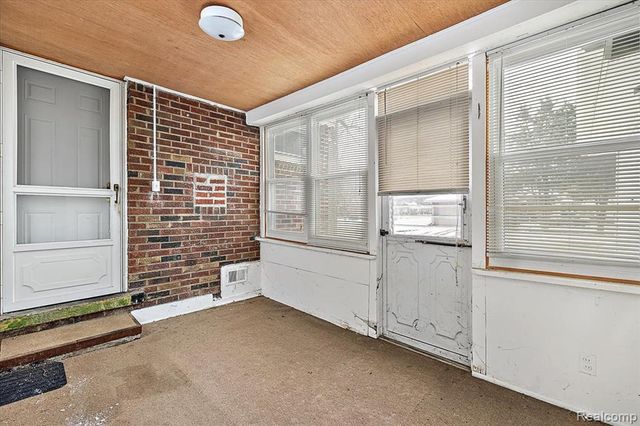 14001 Balfour Street, Oak Park, MI 48237