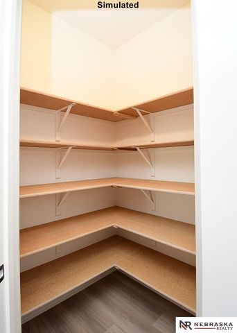 9526 Duckhorn Drive, Lincoln, NE 68526