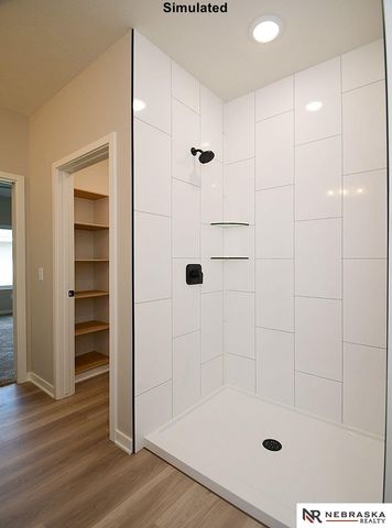 9526 Duckhorn Drive, Lincoln, NE 68526