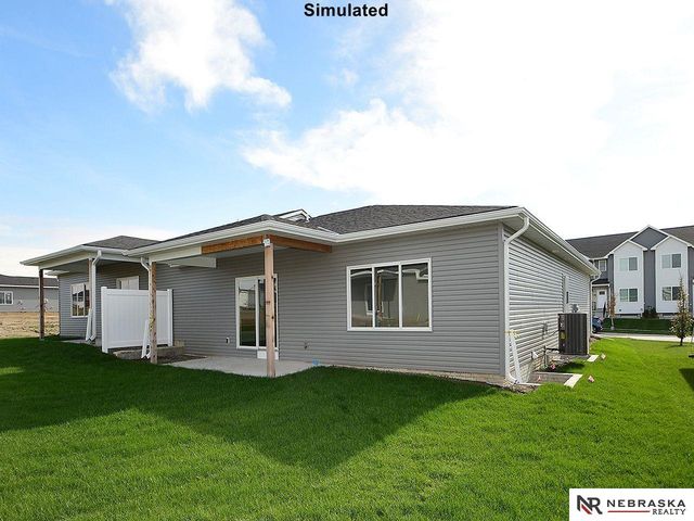 9526 Duckhorn Drive, Lincoln, NE 68526