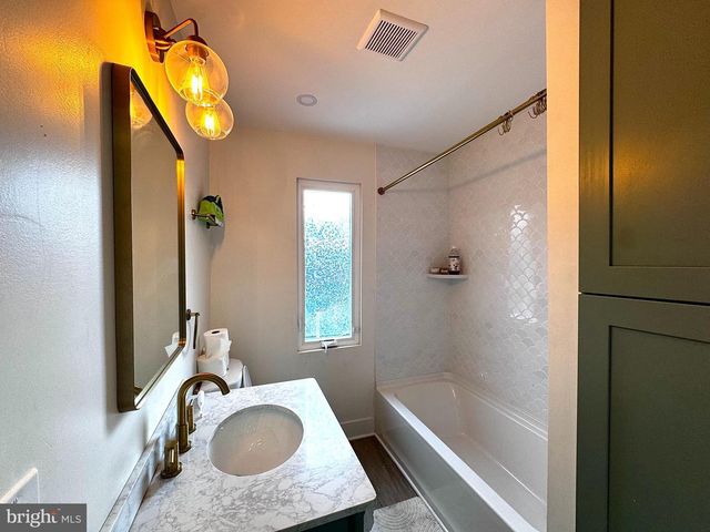 303 TREGARON RD, Bala Cynwyd, PA 19004