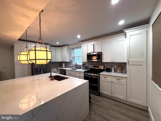 303 TREGARON RD, Bala Cynwyd, PA 19004