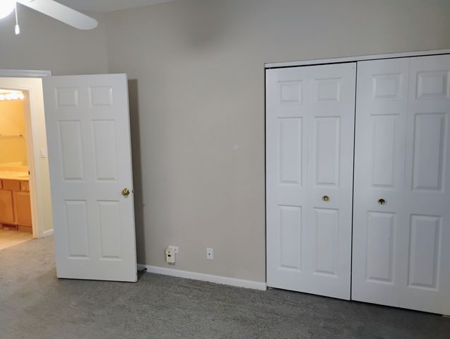 1128 GEORGETOWN Way 1128, Vernon Hills, IL 60061