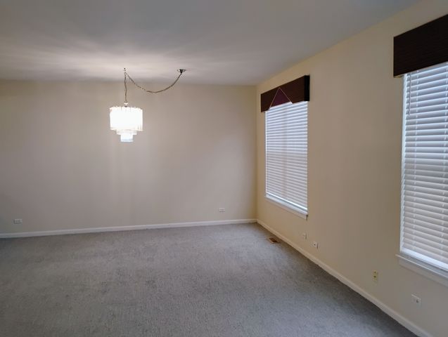 1128 GEORGETOWN Way 1128, Vernon Hills, IL 60061