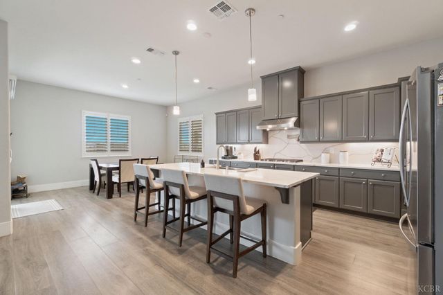 4491 Vineyard Drive, Madera, CA 93636