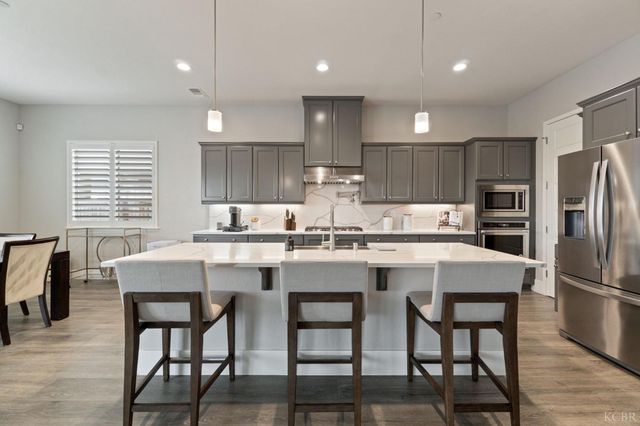 4491 Vineyard Drive, Madera, CA 93636