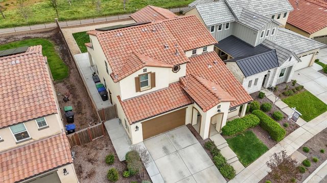4491 Vineyard Drive, Madera, CA 93636