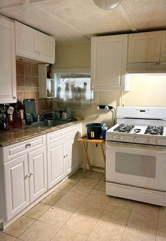 93 Thompson Street, Springfield, MA 01109