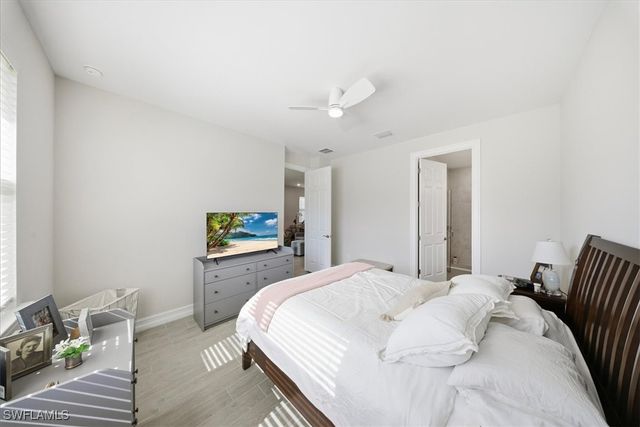 1074 Enbrook LOOP, Naples, FL 34114