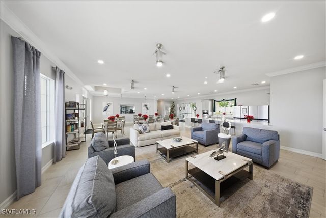 1074 Enbrook LOOP, Naples, FL 34114