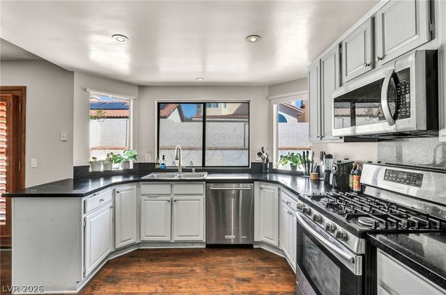 9008 Pebble Shore Court, Las Vegas, NV 89117