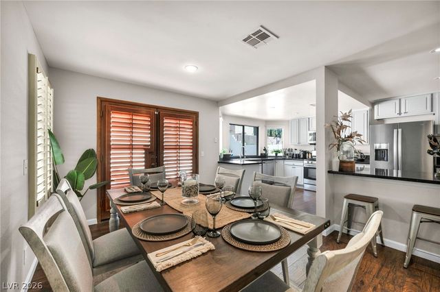 9008 Pebble Shore Court, Las Vegas, NV 89117