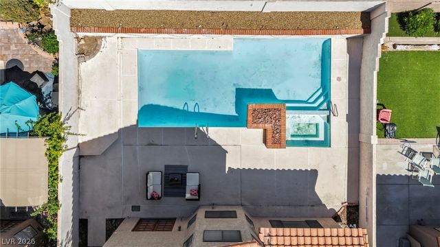 9008 Pebble Shore Court, Las Vegas, NV 89117