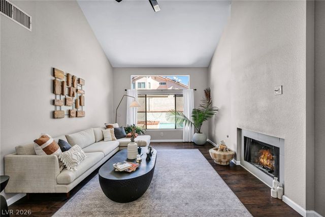 9008 Pebble Shore Court, Las Vegas, NV 89117