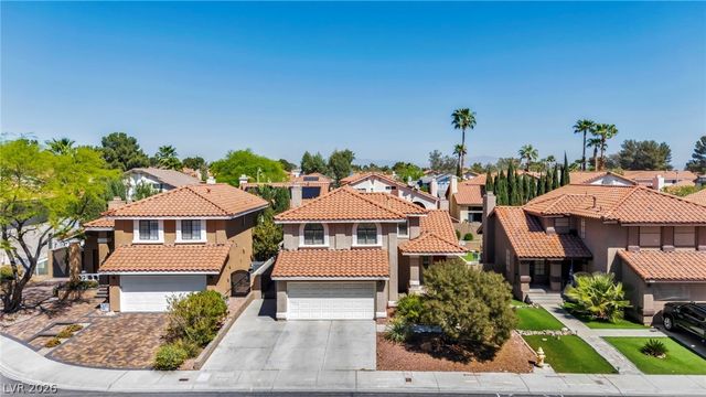 9008 Pebble Shore Court, Las Vegas, NV 89117