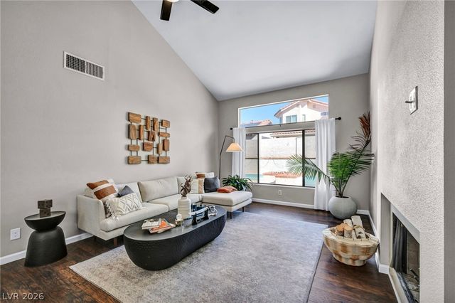 9008 Pebble Shore Court, Las Vegas, NV 89117