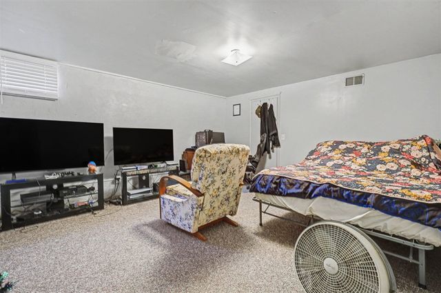 203 E Vienna Street, Schoolcraft, MI 49087