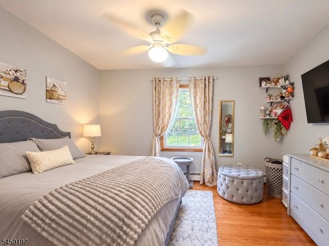 208 School House Rd, Jefferson Twp., NJ 07438