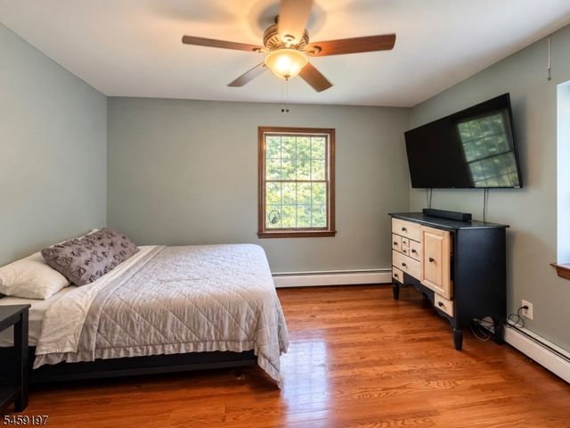 208 School House Rd, Jefferson Twp., NJ 07438