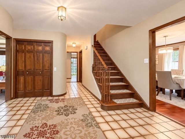 208 School House Rd, Jefferson Twp., NJ 07438