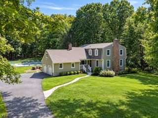 208 School House Rd, Jefferson Twp., NJ 07438
