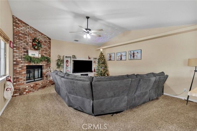 15888 Saint Timothy, Apple Valley, CA 92307