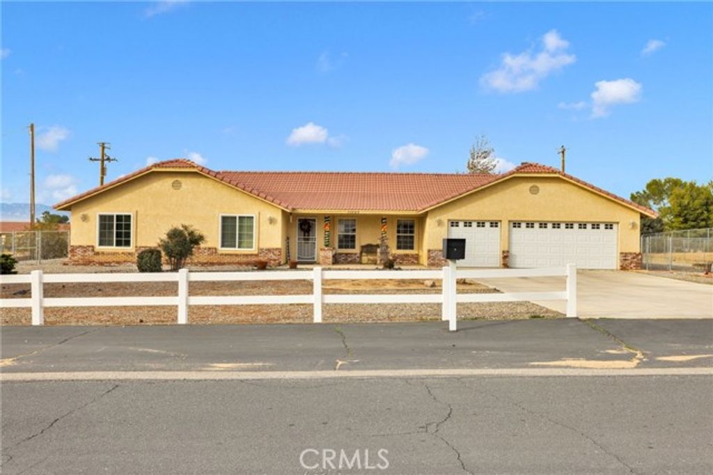 15888 Saint Timothy, Apple Valley, CA 92307