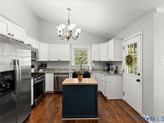 548 Brighton Dr, North Chesterfield, VA 23235