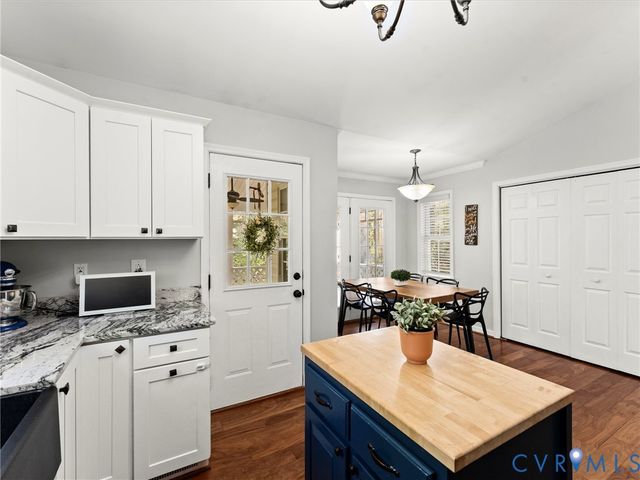 548 Brighton Dr, North Chesterfield, VA 23235