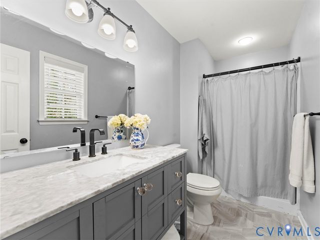 548 Brighton Dr, North Chesterfield, VA 23235