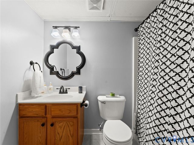 548 Brighton Dr, North Chesterfield, VA 23235