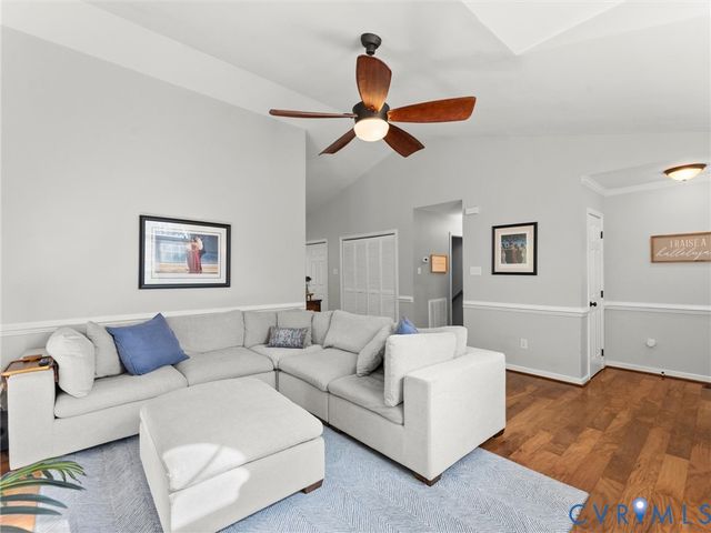 548 Brighton Dr, North Chesterfield, VA 23235