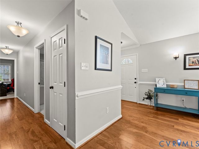 548 Brighton Dr, North Chesterfield, VA 23235